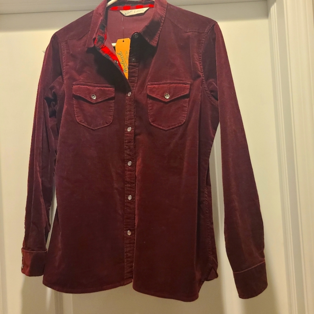 COPY - Corduroy Button-down